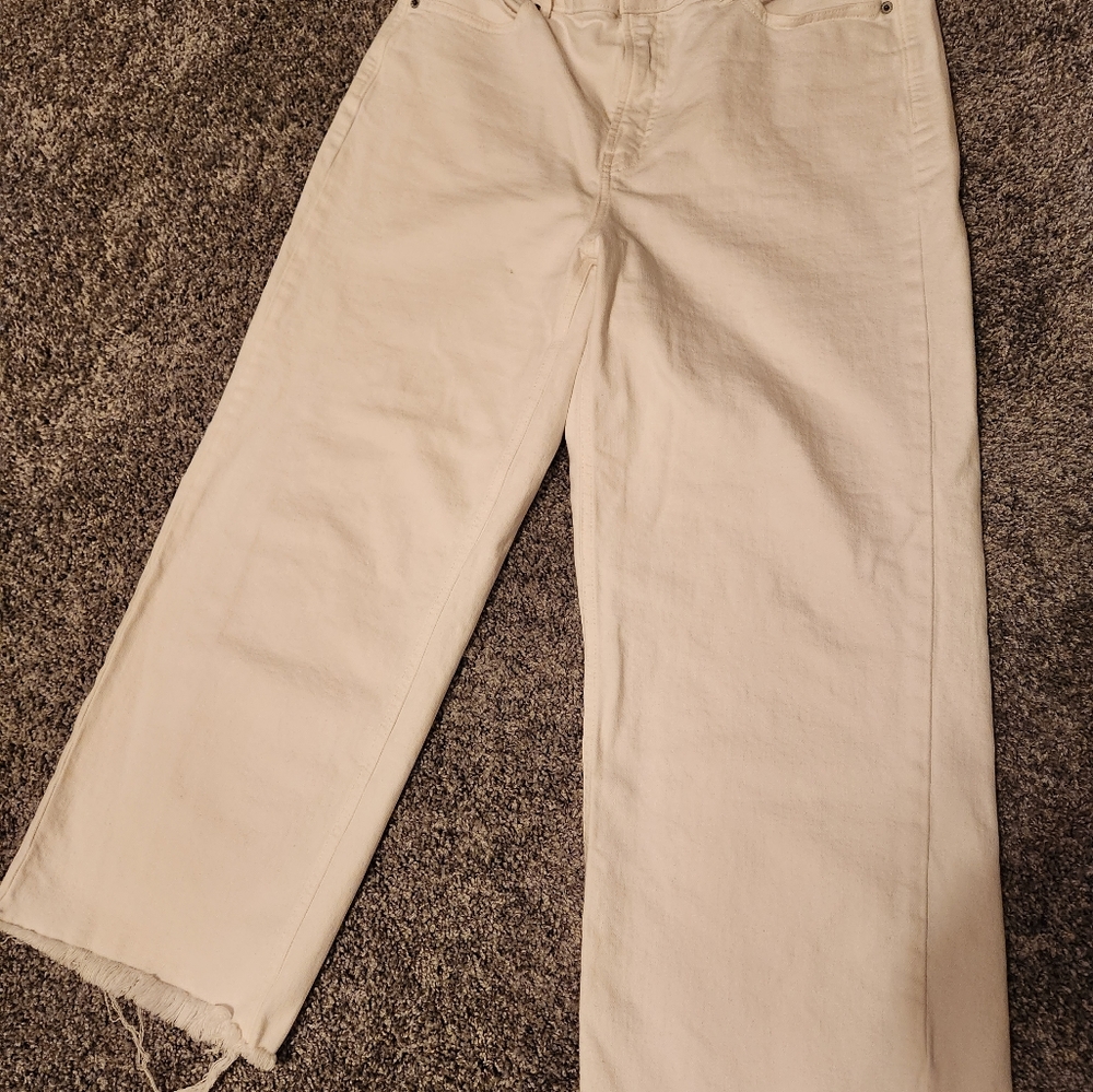 White Wide Legged Jeans!